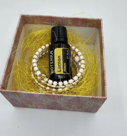 Спиральный аромабраслет белый